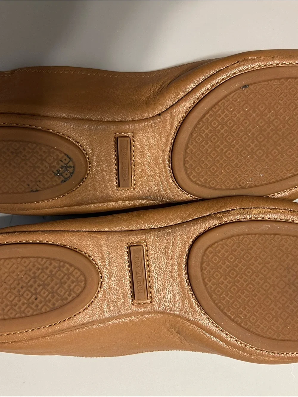 Tory Burch Tan Leather Logo Round-Toe Ballet Flats